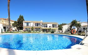 Las Buganvillas